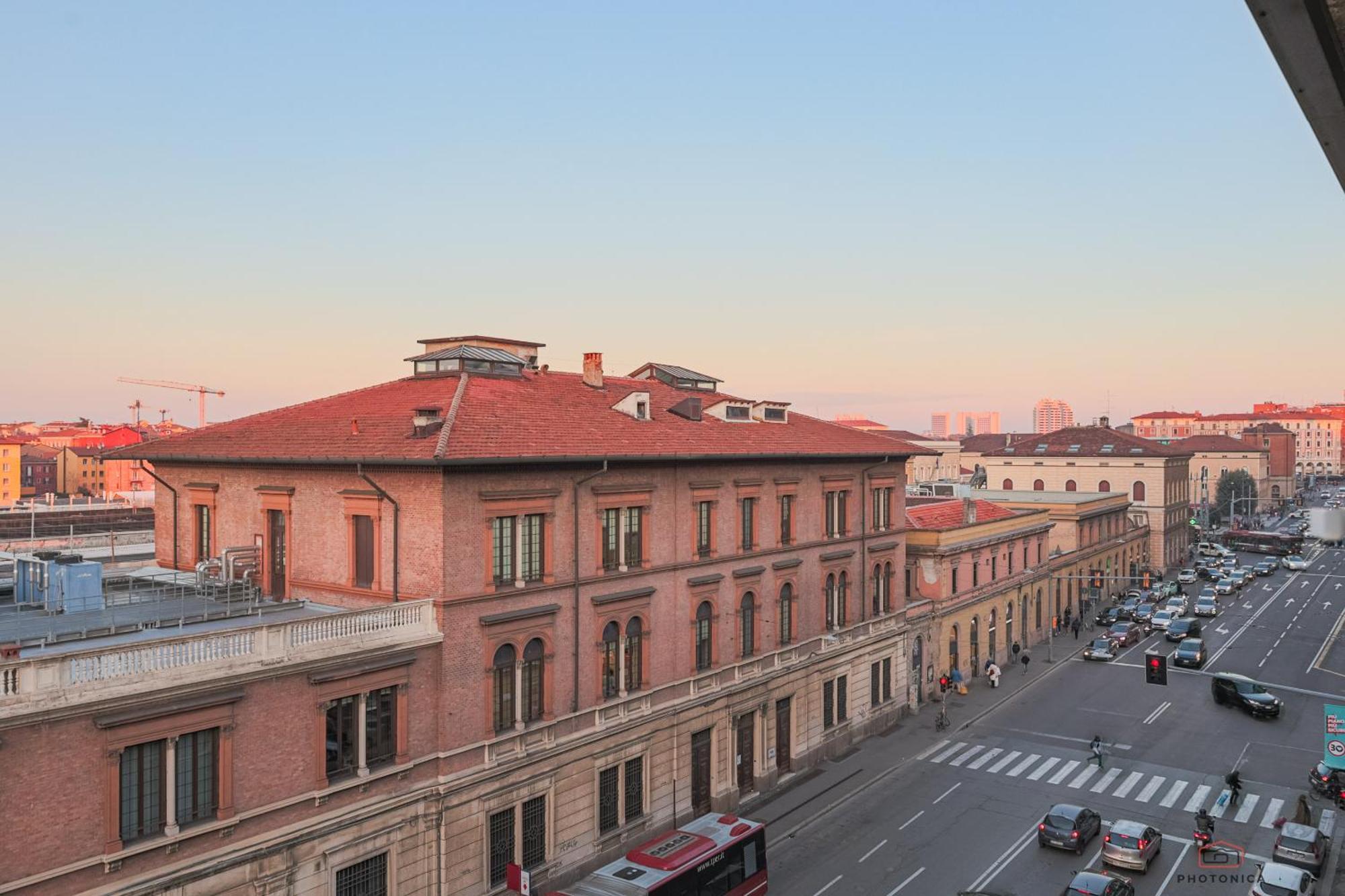 Front Station Apartment - Stazione Centrale Di Bologna Kültér fotó