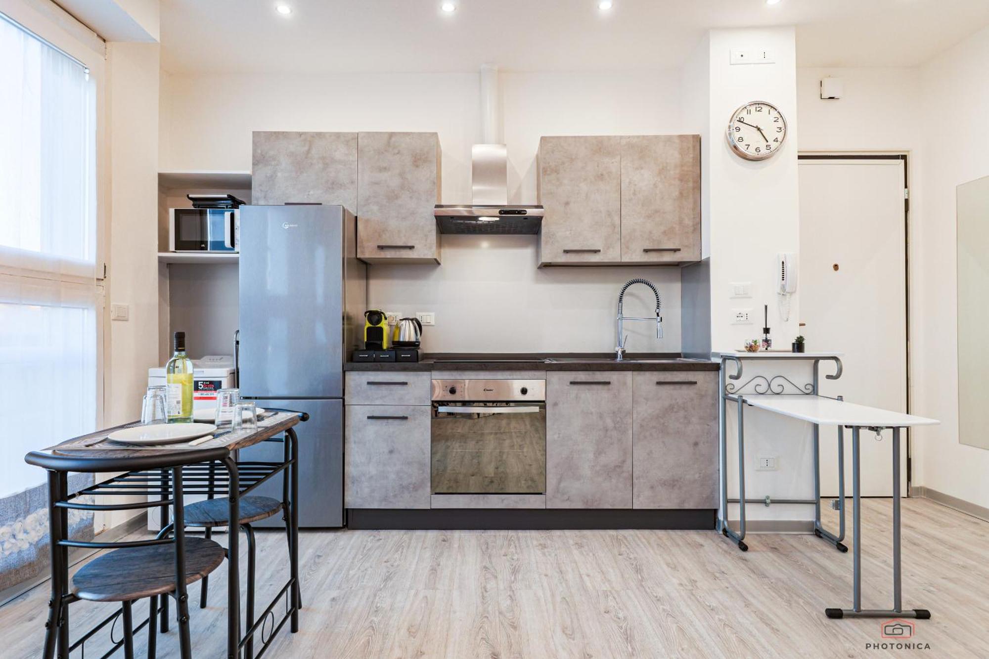 Front Station Apartment - Stazione Centrale Di Bologna Kültér fotó