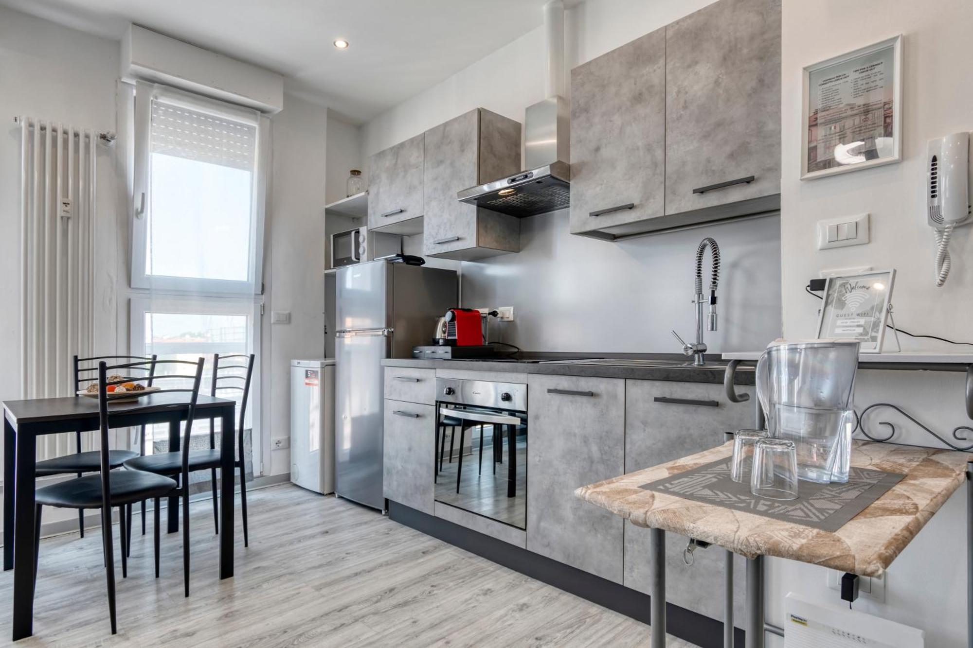 Front Station Apartment - Stazione Centrale Di Bologna Kültér fotó