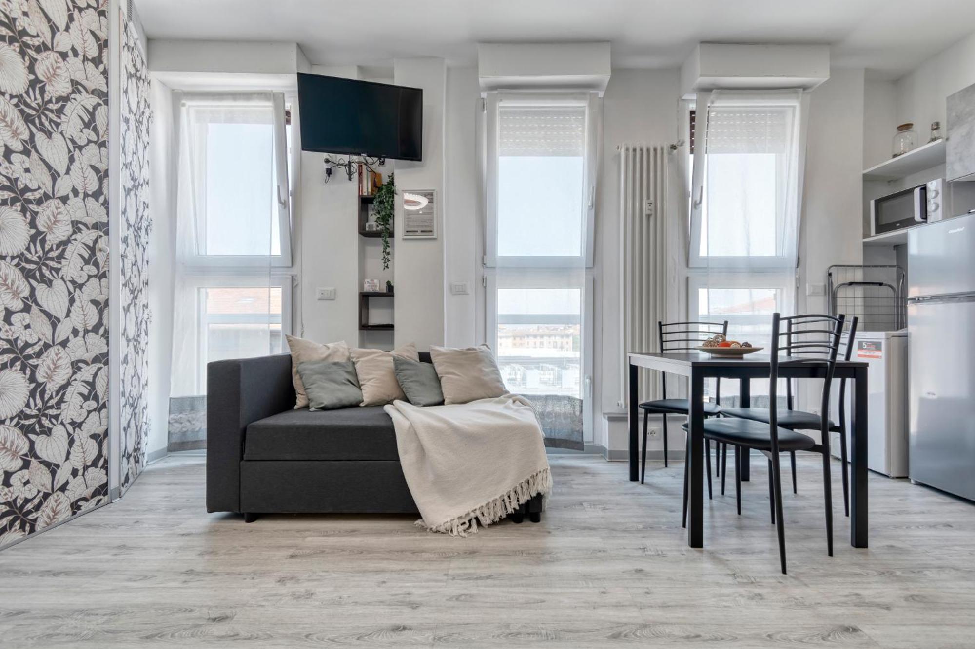 Front Station Apartment - Stazione Centrale Di Bologna Kültér fotó