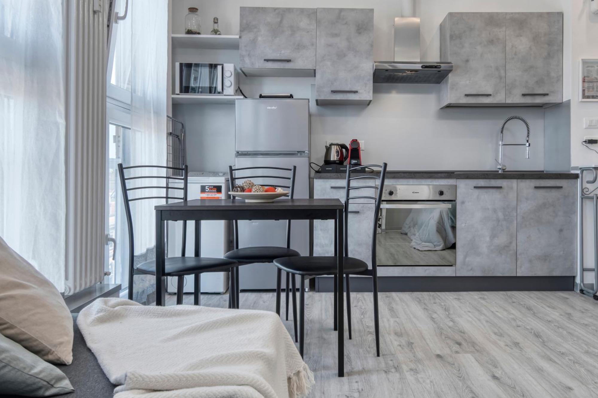 Front Station Apartment - Stazione Centrale Di Bologna Kültér fotó