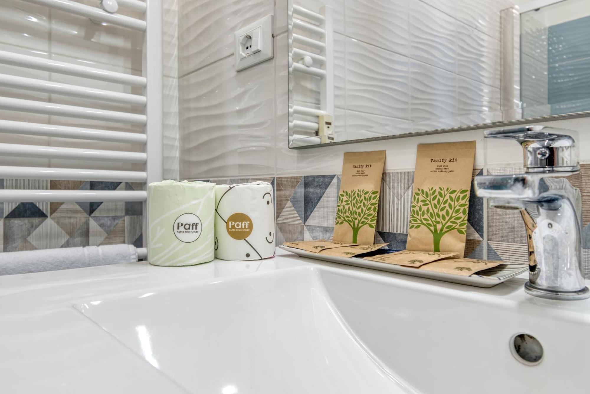 Front Station Apartment - Stazione Centrale Di Bologna Kültér fotó