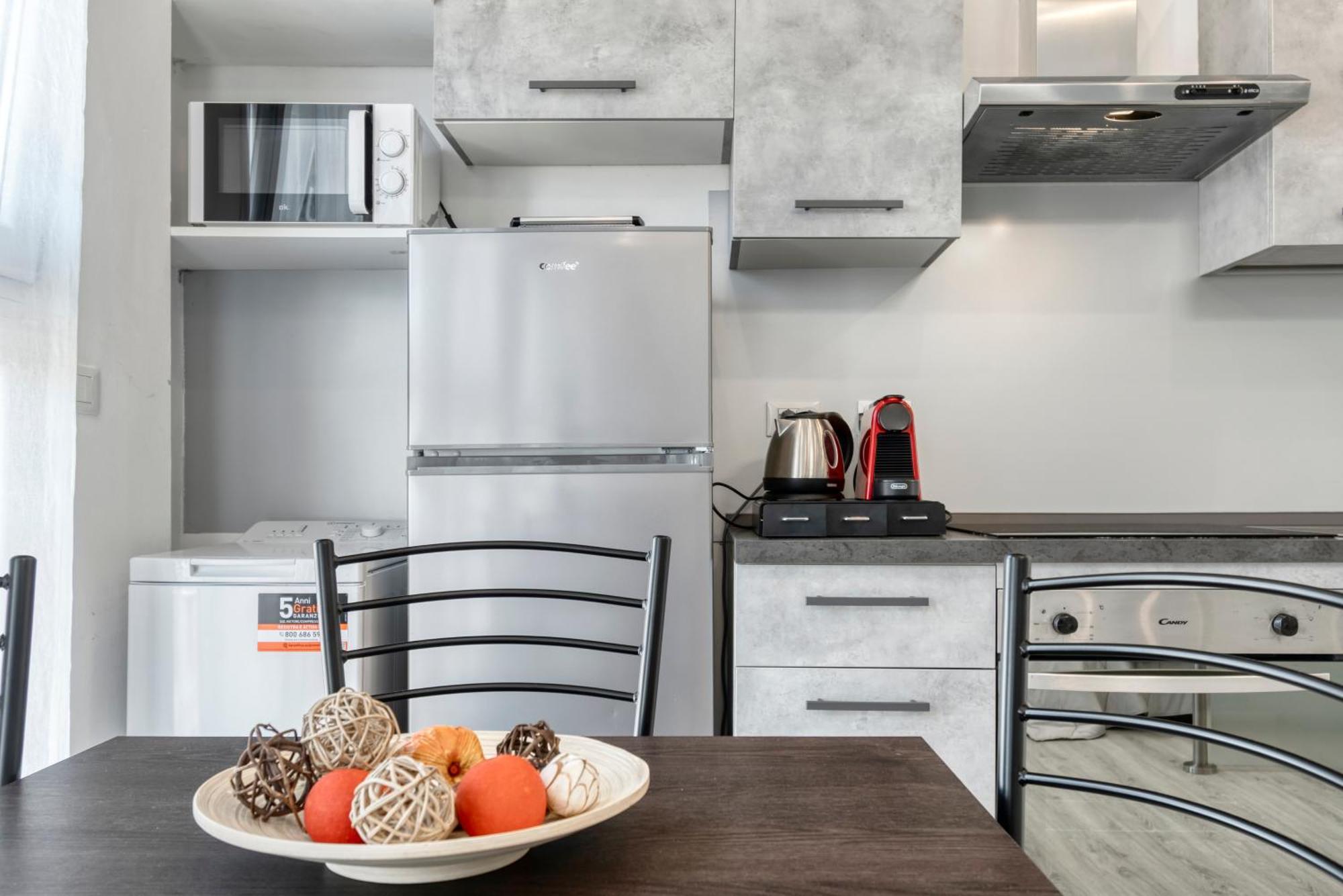 Front Station Apartment - Stazione Centrale Di Bologna Kültér fotó